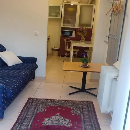 Downtown Apartment *